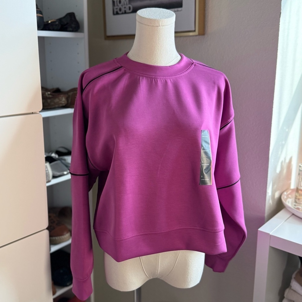 NWT All In Motion Vibrant Purple Sweatshirt Size Small